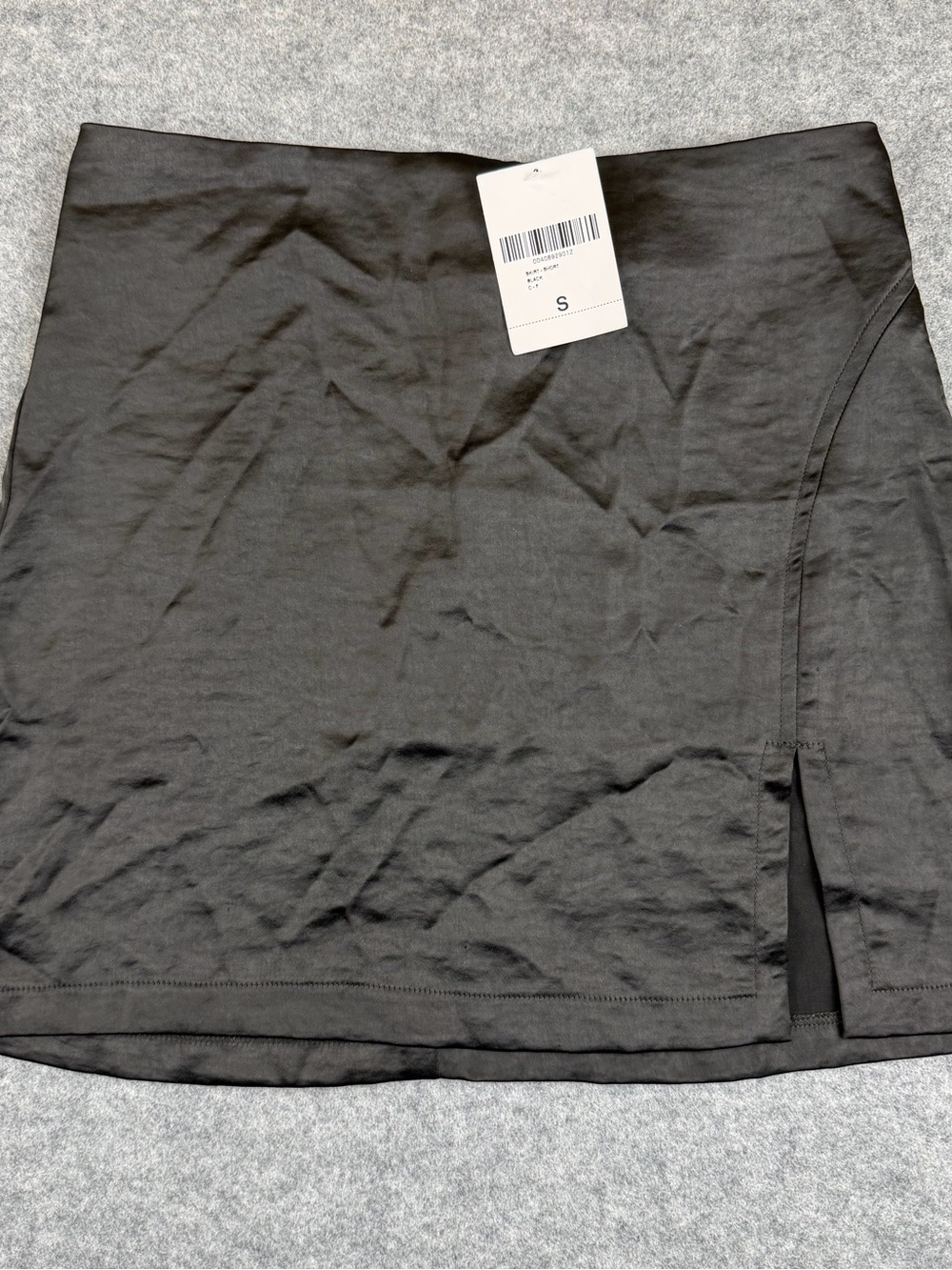 Forever 21 Black Slip Mini Skirt Side Slit NWT Women’s Small